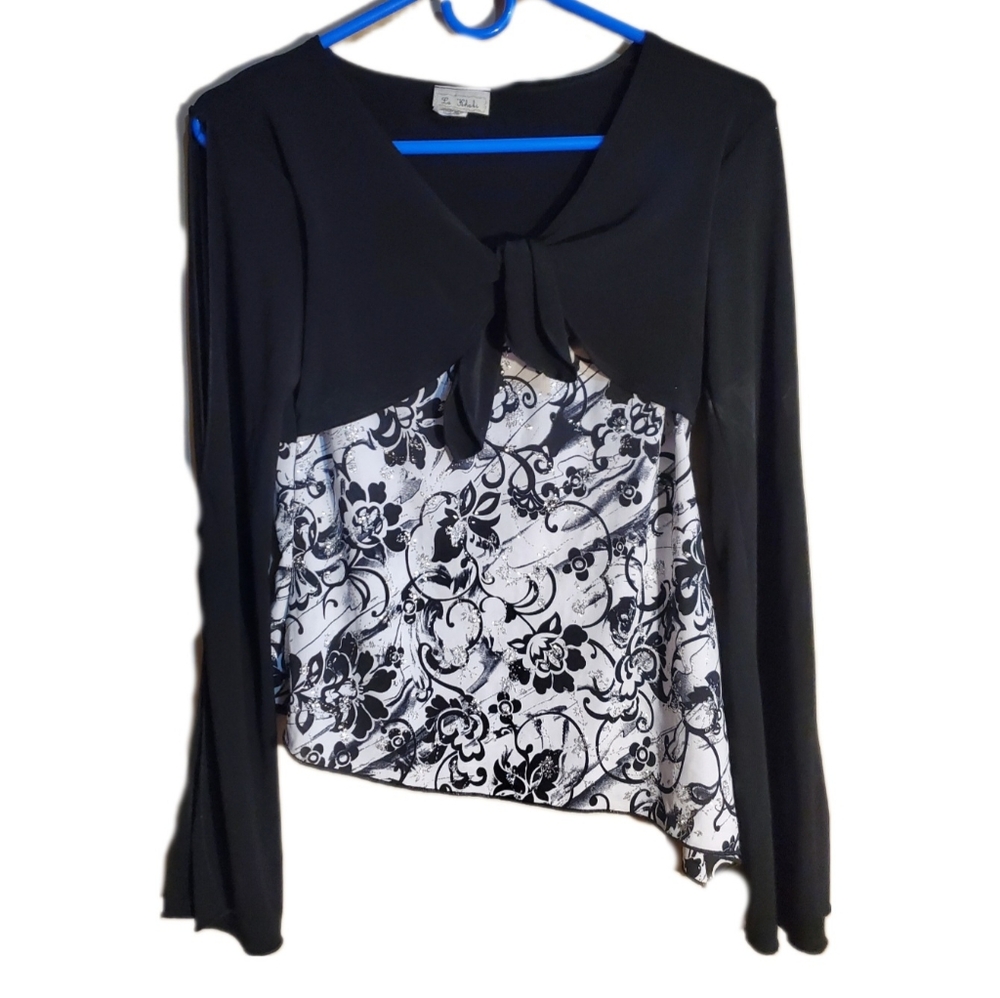 La Khaki Long Sleeve Top Sz M Front Tie Floral W Glitter Black & White Dressy